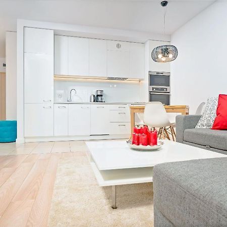 Apartamenty Design Centrum-Garbary Street พอซนาน ภายนอก รูปภาพ