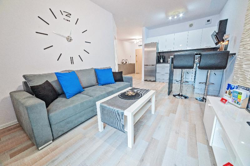 Apartamenty Design Centrum-Garbary Street พอซนาน ภายนอก รูปภาพ