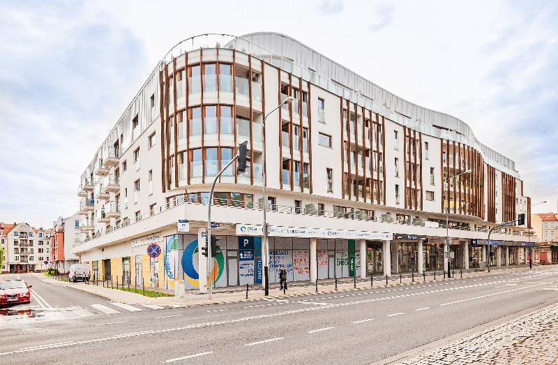 Apartamenty Design Centrum-Garbary Street พอซนาน ภายนอก รูปภาพ