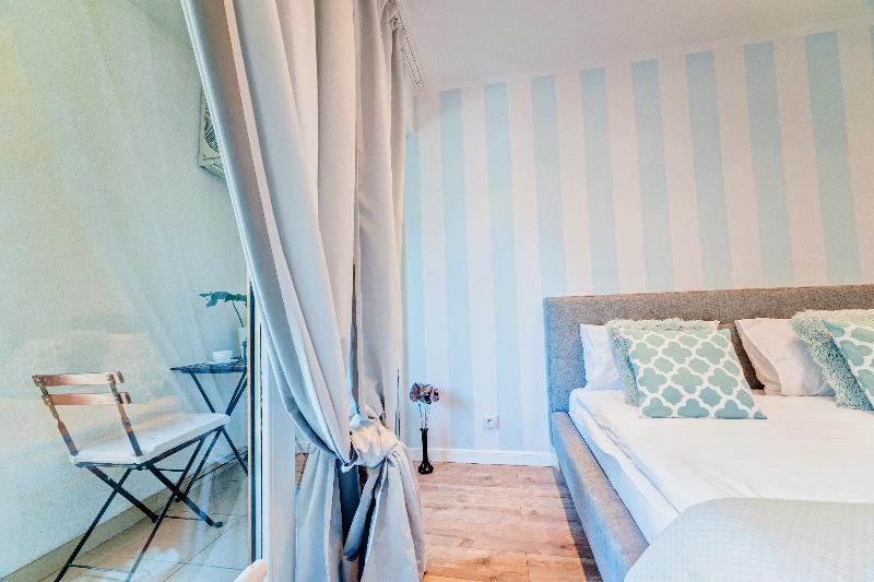 Apartamenty Design Centrum-Garbary Street พอซนาน ภายนอก รูปภาพ