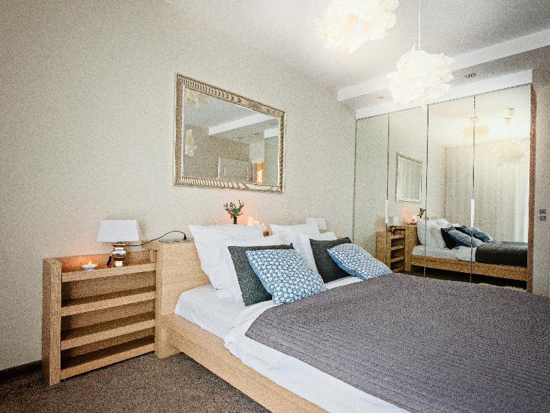 Apartamenty Design Centrum-Garbary Street พอซนาน ภายนอก รูปภาพ