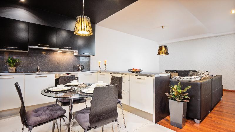 Apartamenty Design Centrum-Garbary Street พอซนาน ภายนอก รูปภาพ