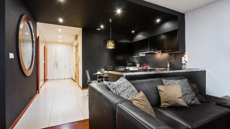 Apartamenty Design Centrum-Garbary Street พอซนาน ภายนอก รูปภาพ